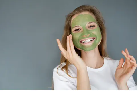 Matcha green tea in skincare and cosmetics. Matcha for skin health. Matcha green tea in skincare and cosmetics. Matcha for skin health.