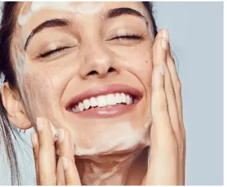 The Ultimate Guide on How to Double Cleanse for Clean, Glowing Skin