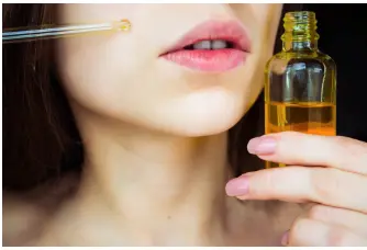 USES OF SUNFLOWER OIL ON SKIN AND ITS EFFECTS