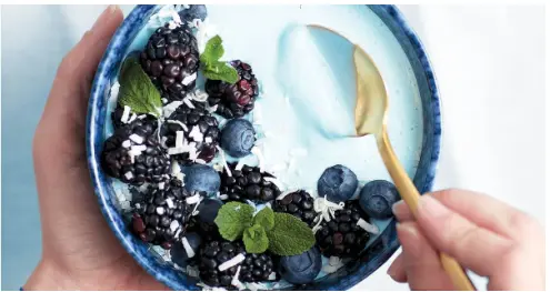 This Is The Reason Your Next Smoothie, Coffee Or Yogurt Parfait Might Be Blue - Chatelaine