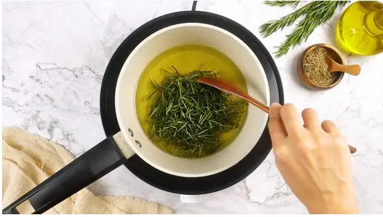 4 Ways to Make Rosemary Oil - wikiHow 4 Ways to Make Rosemary Oil - wikiHow